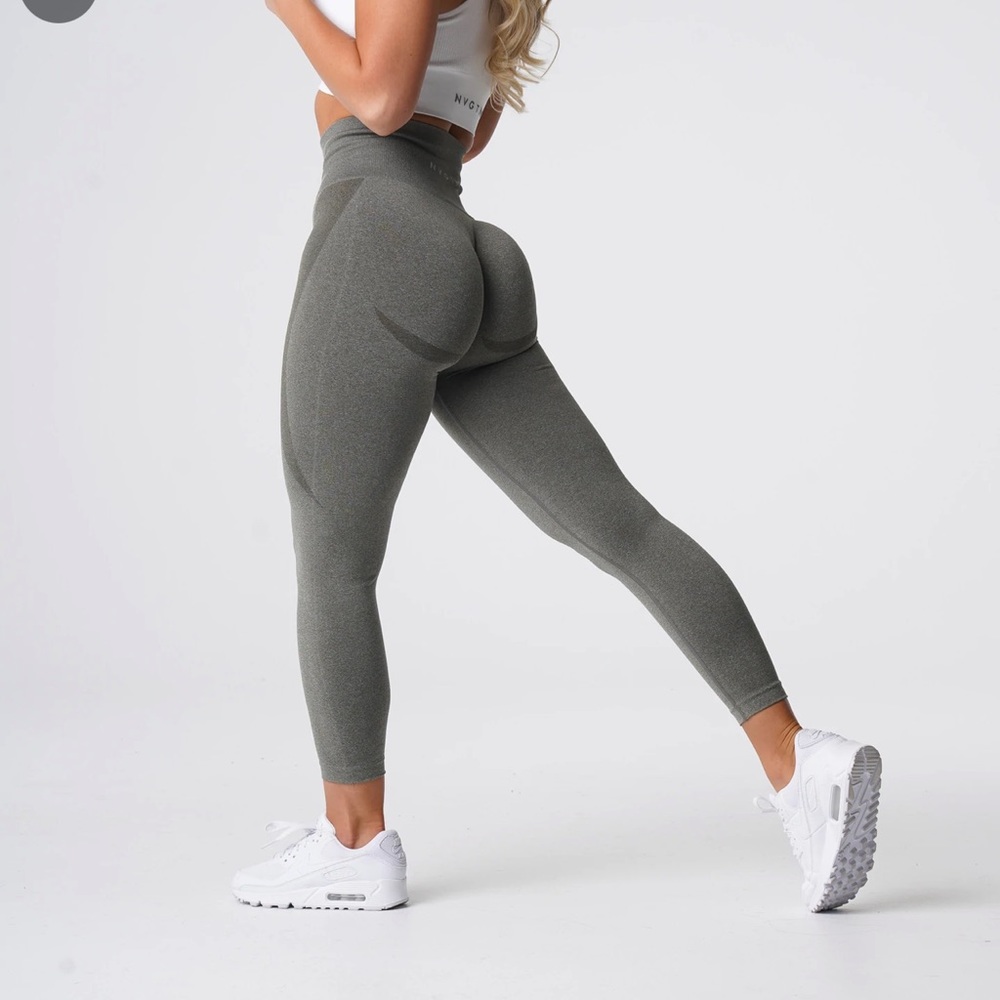 NVGTN Contour Seamless Legging